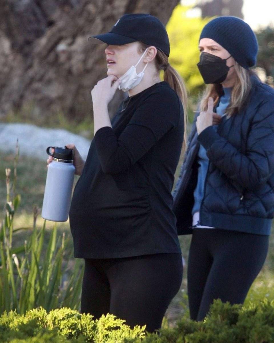 Emma Stone, anne oluyor