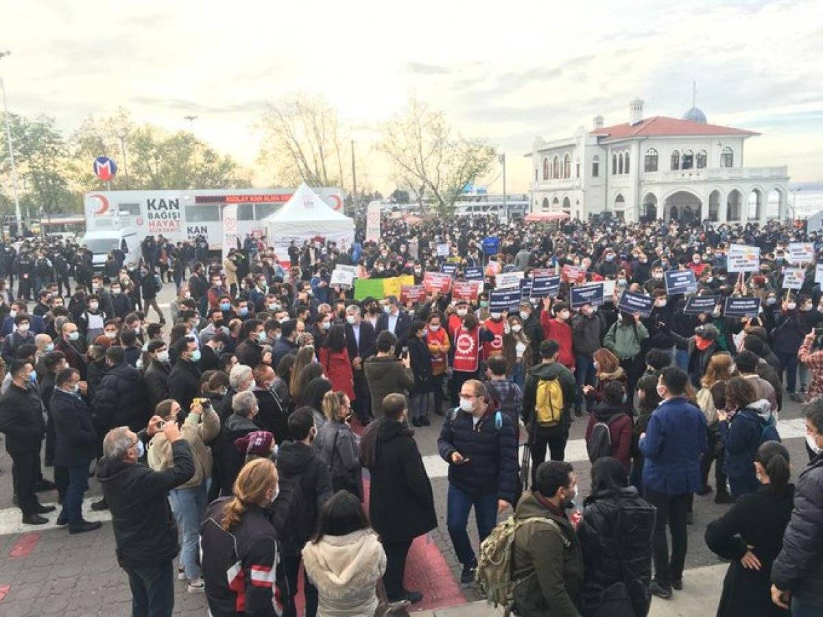 Kadıköy'de Boğaziçi Üniversitesi eylemi