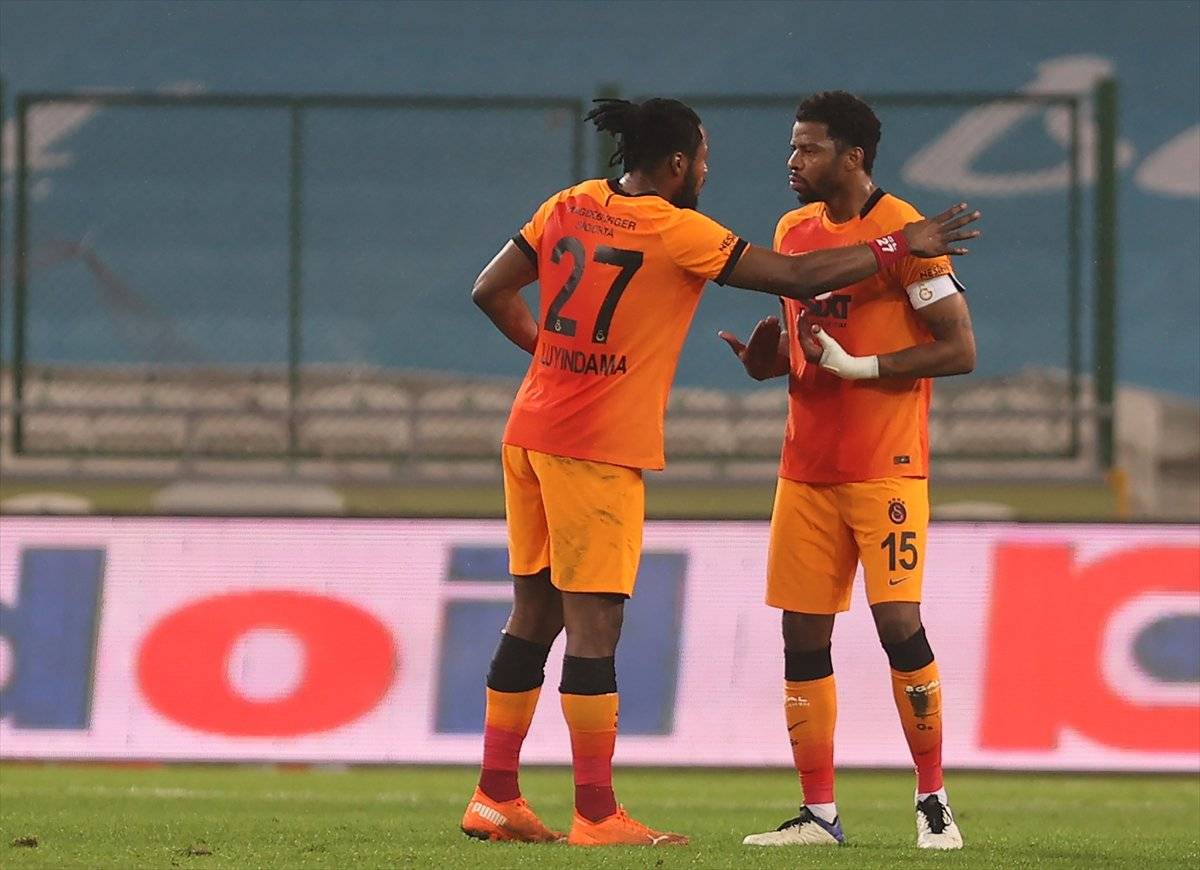 Luyindama ile Donk kapıştı