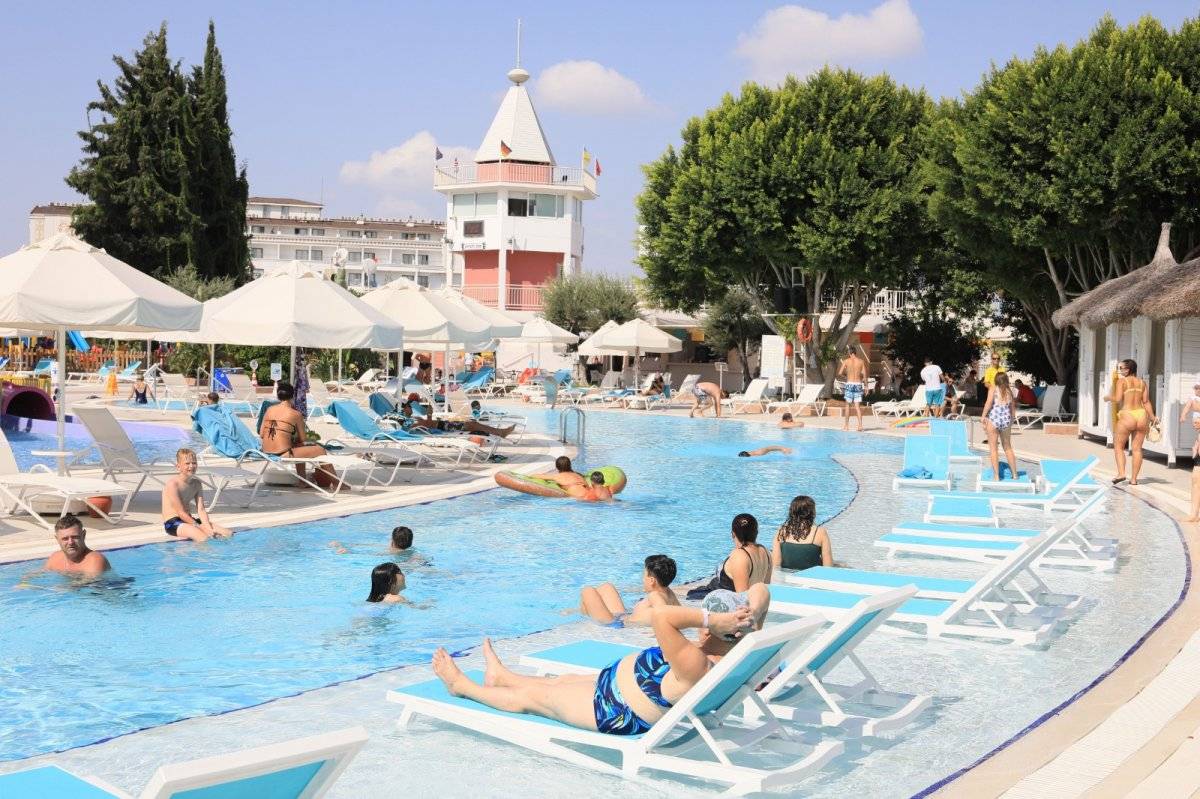 Turizmcilerin 2021'de umudu aşı: Dirilişimize ışık tutacak