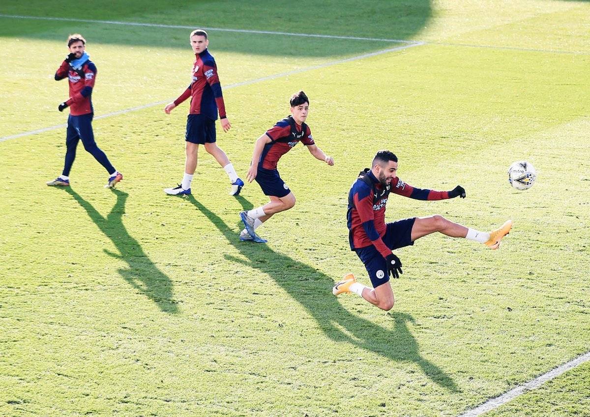 Manchester City'de 3 isim koronavirüse yakalandı