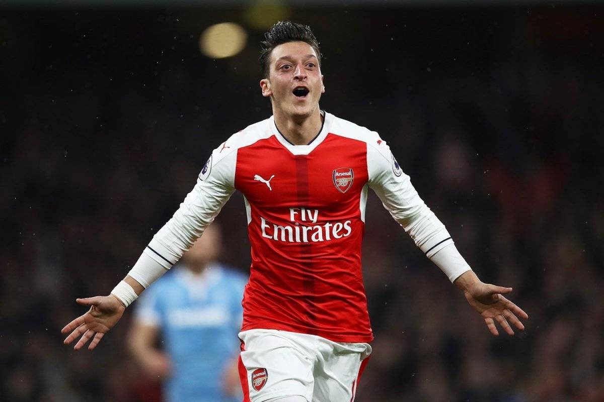 Fenerbahçe, Mesut Özil için girişimlerini hızlandırdı