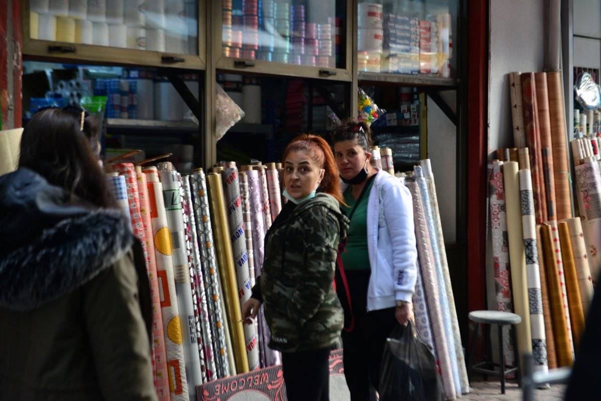 Adana'da maske cezası yiyen kadın: Çekmeyin, kocam beni boşar