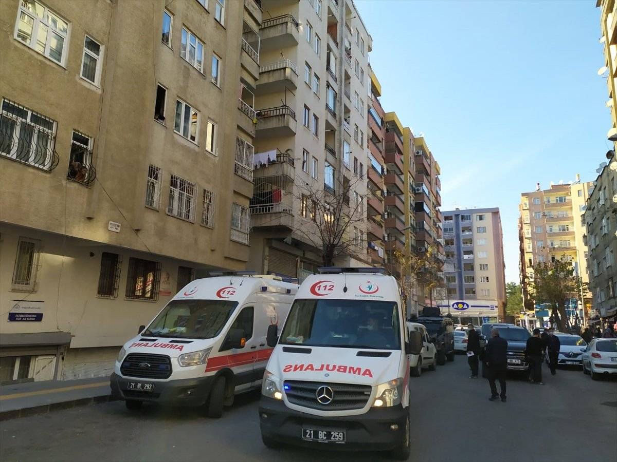 Diyarbakır'da 2 kişinin cansız bedenine ulaşıldı