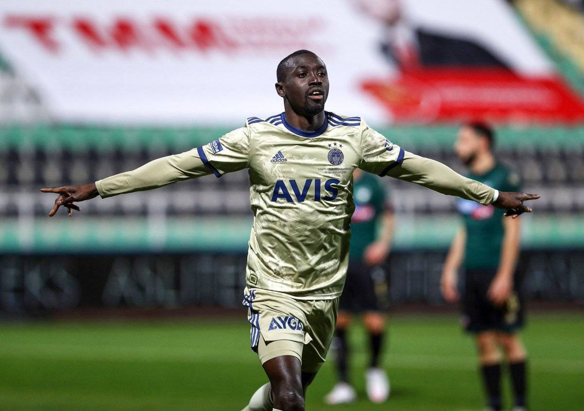 Fatih Karagümrük'ten Papiss Cisse atağı