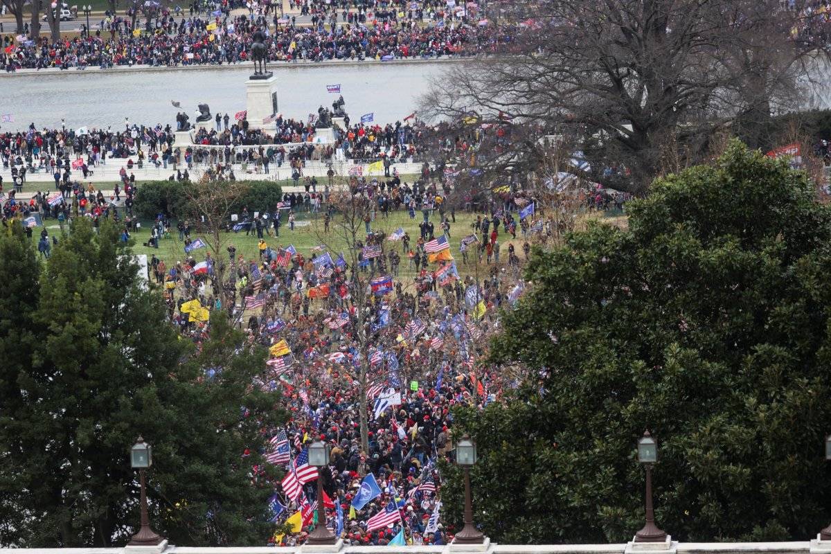 Trumpçılar Washington'da sokakları ve meydanları doldurdu