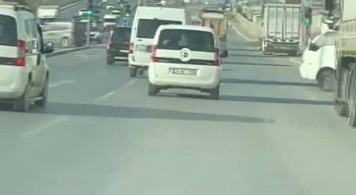Arnavutköy'de minibüsle makas atan trafik magandası