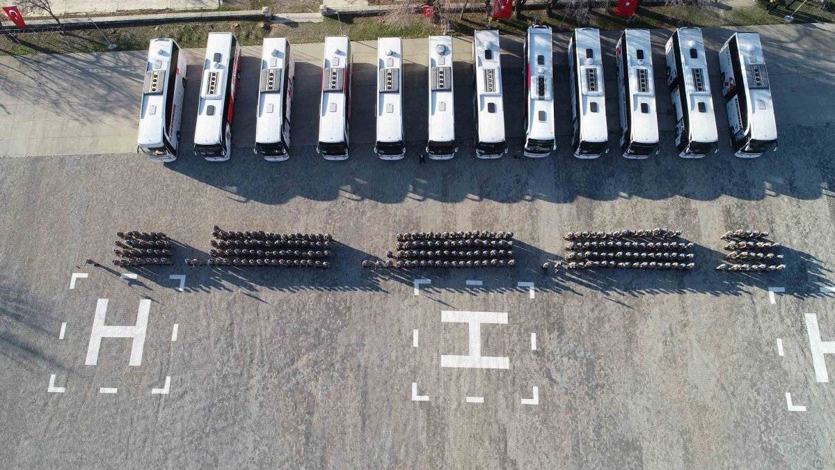 Diyarbakır'dan 258 komando, Suriye'ye uğurlandı