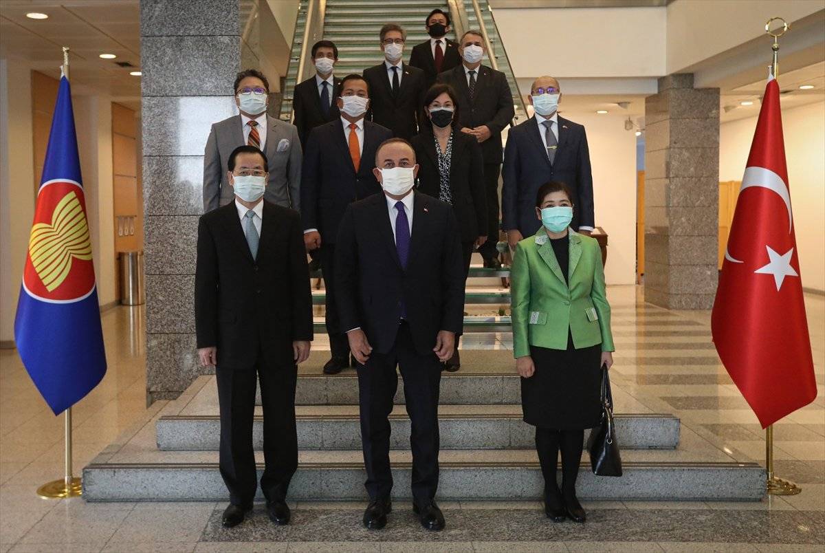 Mevlüt Çavuşoğlu, ASEAN toplantısında konuştu