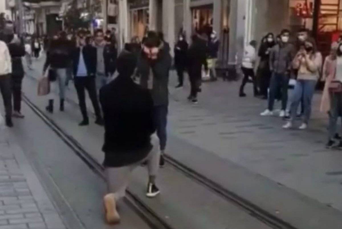 Barış Murat Yağcı'dan Nisa Bölükbaşı'na evlilik teklifi