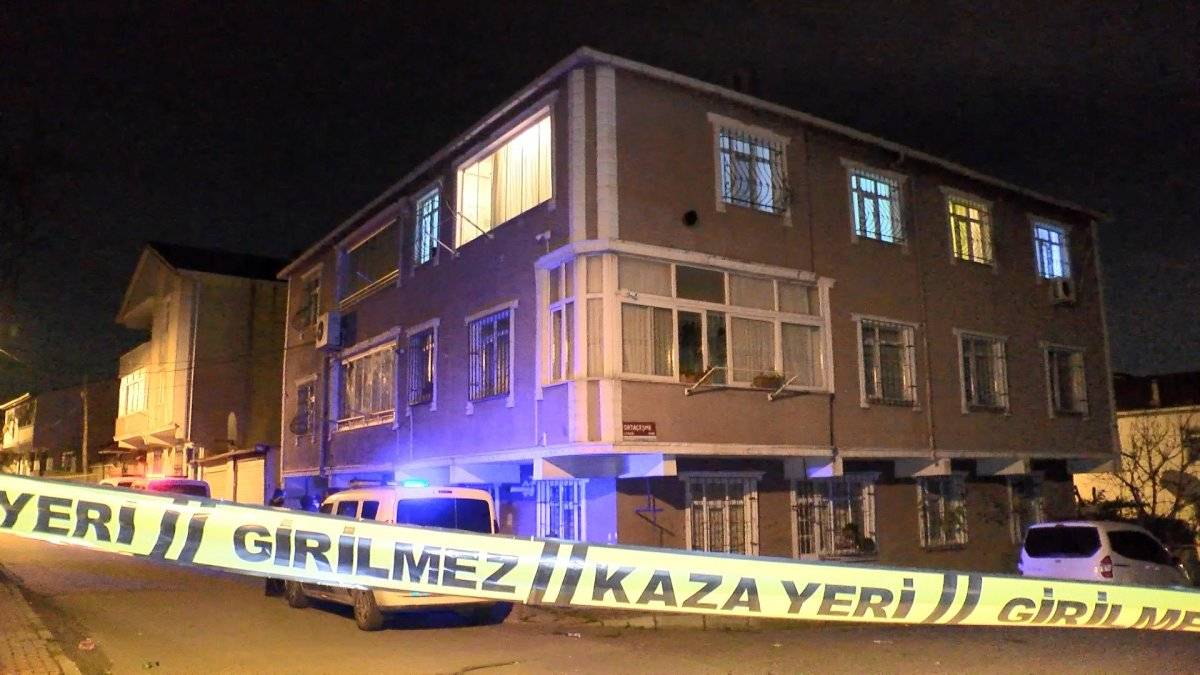 Sultanbeyli'de tartıştığı eşini rehin alıp, öldürdü