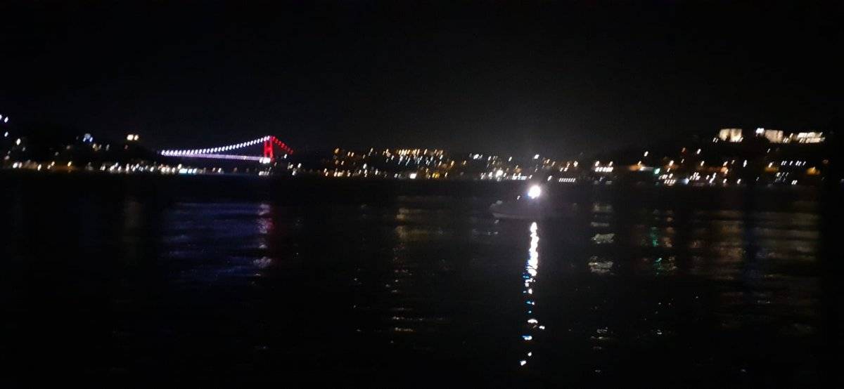 Beşiktaş’ta denize atlayan kişi kayboldu