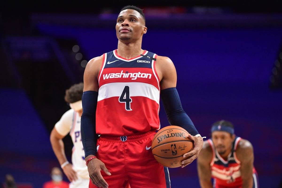 Westbrook'un parmağı çıktı