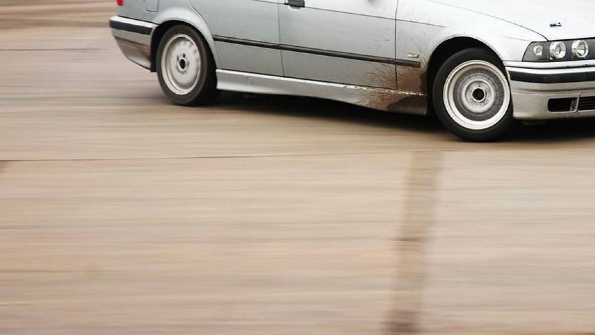 Sultanbeyli'de drift yapan araca ceza