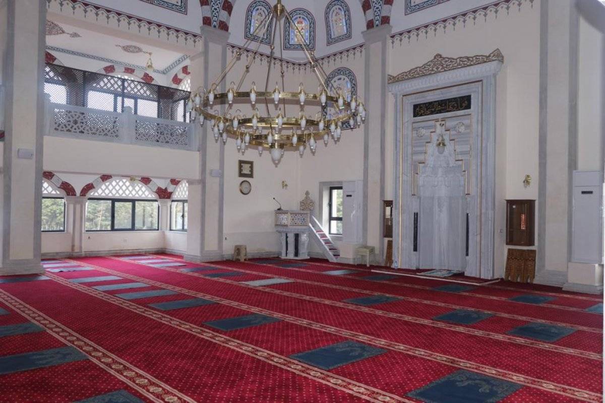 Foça Jandarma Komando Okulu'na cami yapıldı