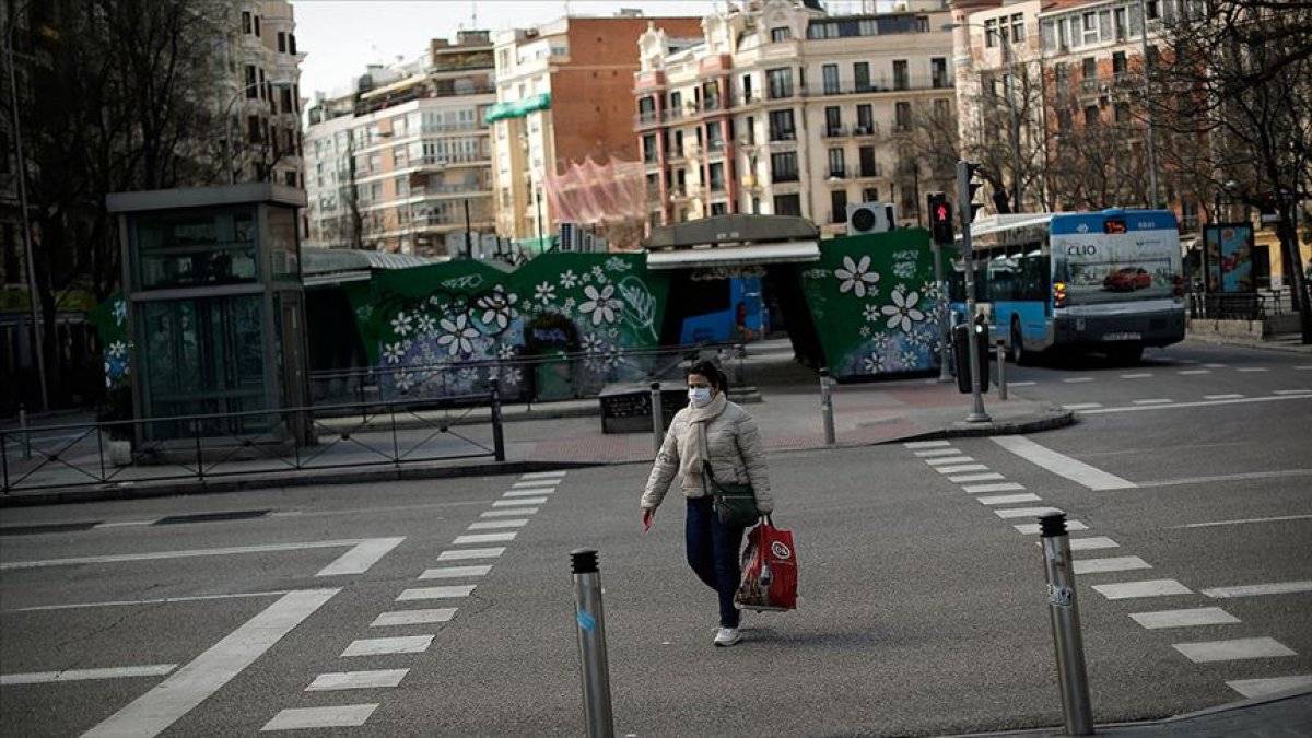 İspanya'da vaka sayısı 2 milyonu geçti