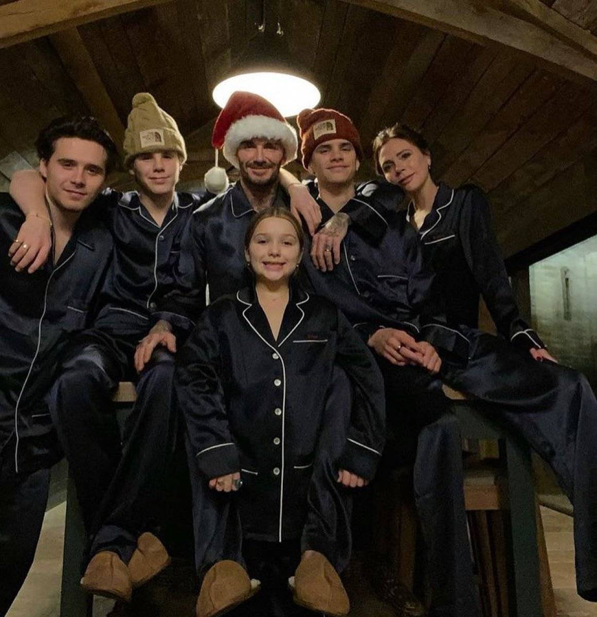 Beckham Ailesi koronavirüs dinlemedi