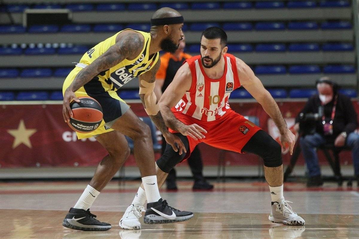 Fenerbahçe son saniye basketiyle Kızılyıldız'ı yendi