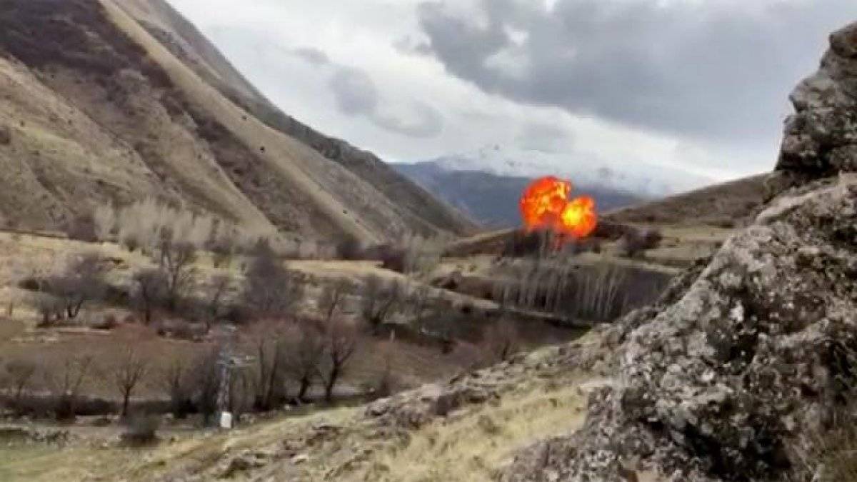 Bitlis'te tespit edilen 100 kilo amonyum nitrat imha edildi