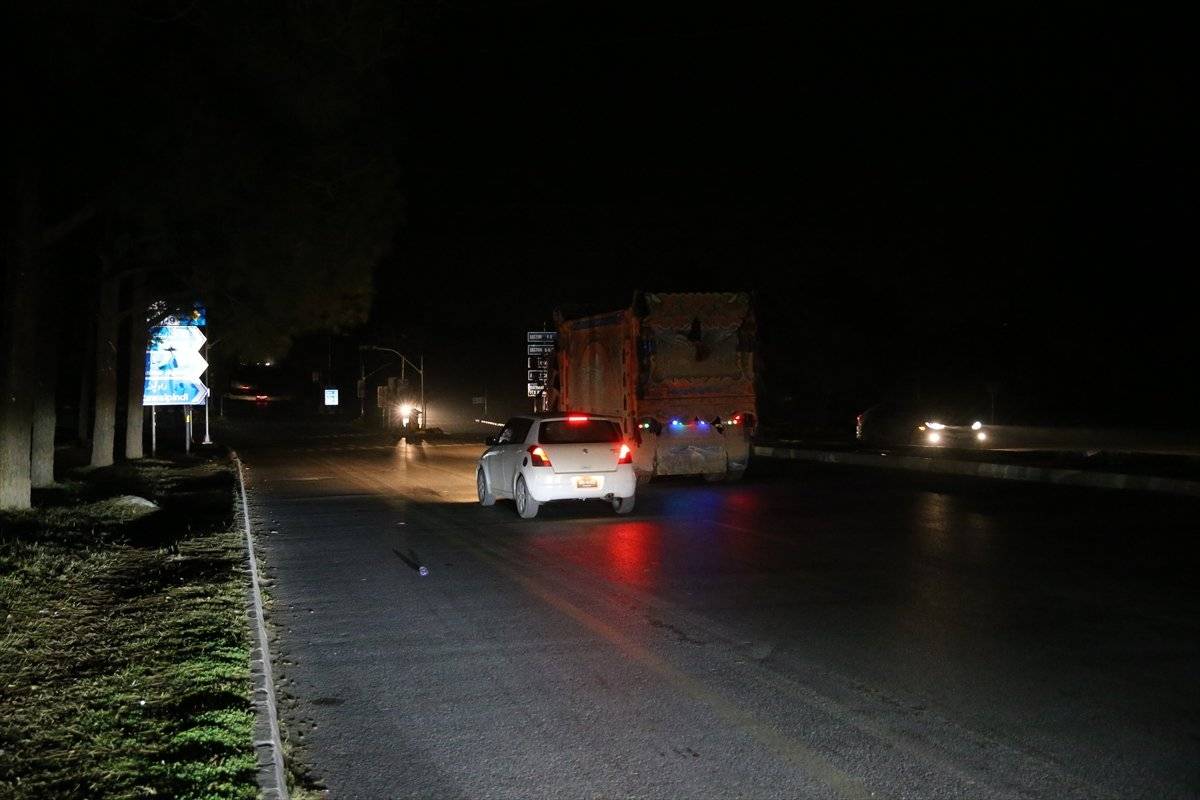 Pakistan’da birçok şehirde elektrik kesintisi