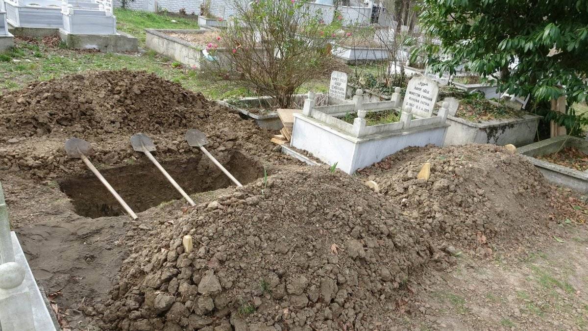 Samsun'da 3 kardeş koronavirüse yenik düştü