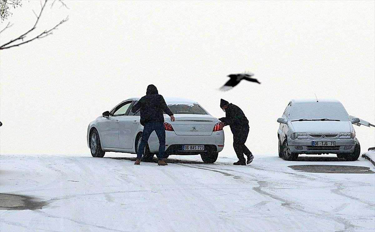 Meteoroloji uyardı: Ankara'ya kar geliyor