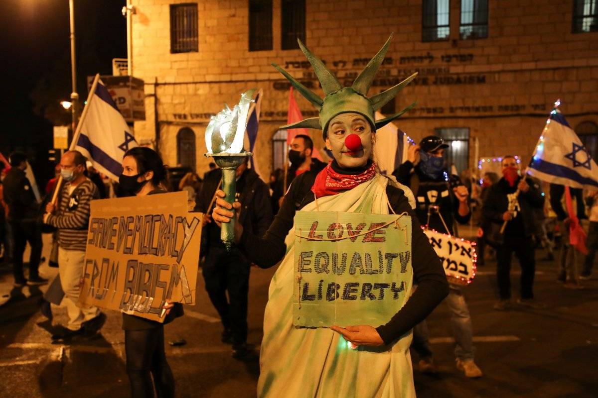 İsrail'de Netanyahu protestoları, karantinaya rağmen 8. ayında