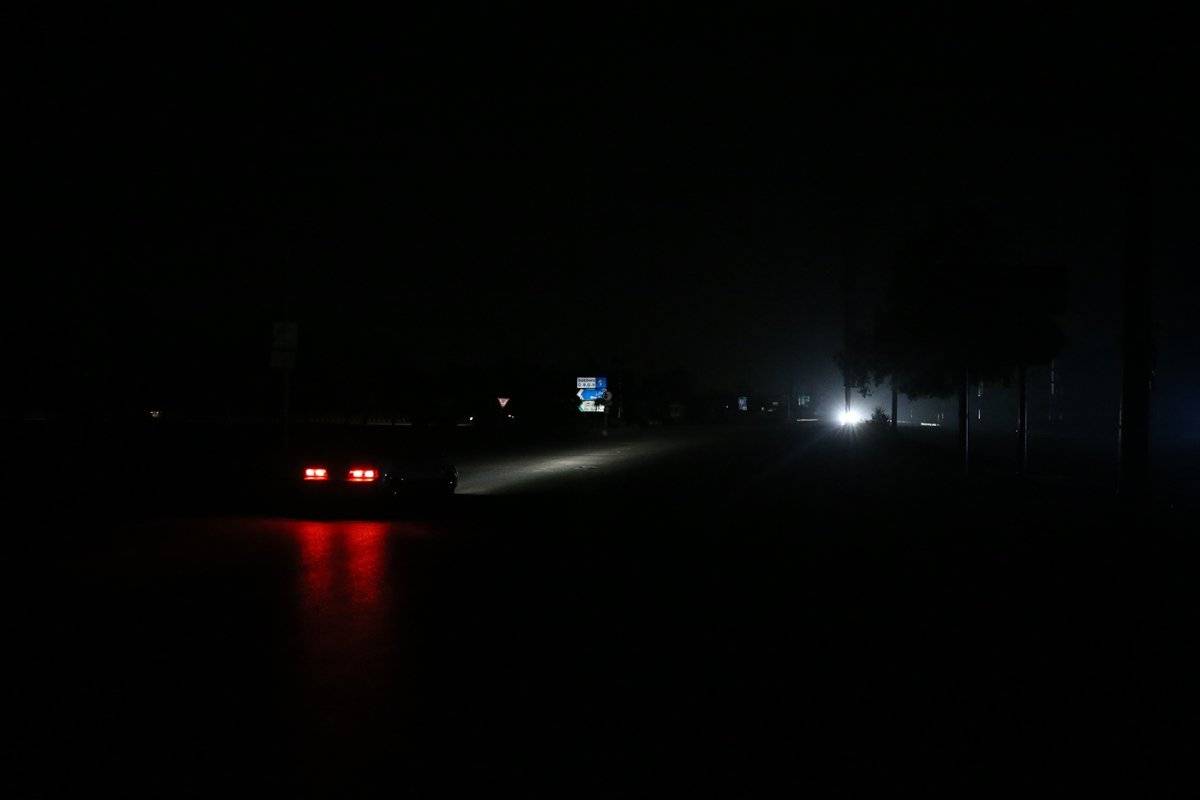 Pakistan’da birçok şehirde elektrik kesintisi