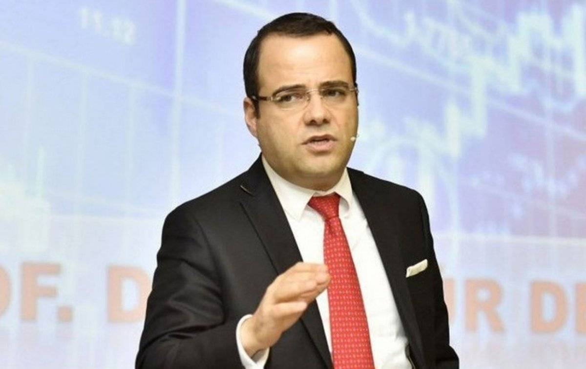 Özgür Demirtaş, Trump'ın sosyal medyada yasaklanmasını doğru buldu