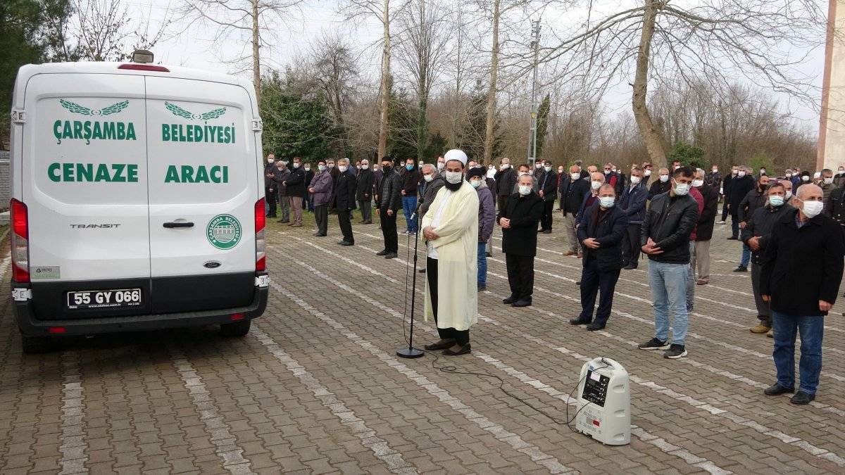 Samsun'da 3 kardeş koronavirüse yenik düştü