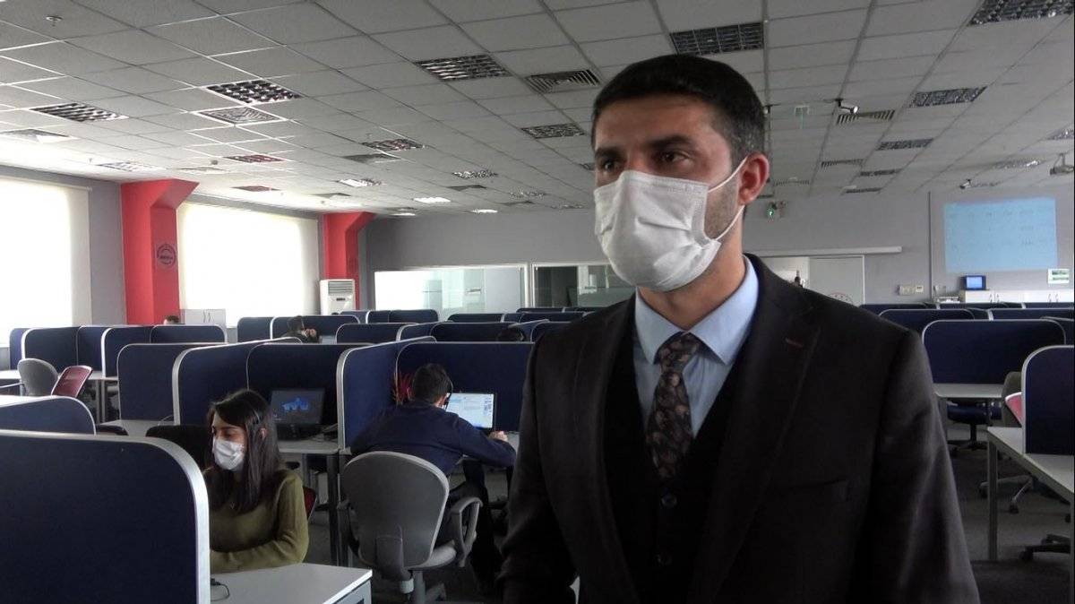 Van'da Bakan Ziya Selçuk ile aynı ismi taşıyan MEB personeli vatandaşları şaşırtıyor