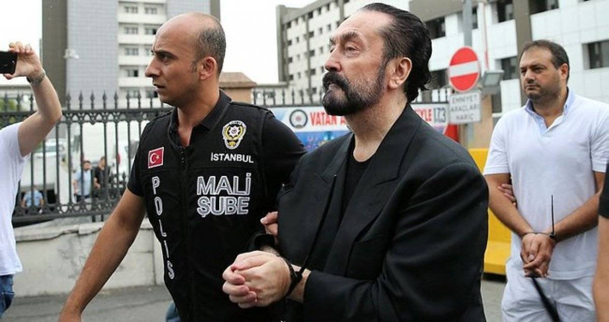 Adnan Oktar kaç yıl ceza aldı? Adnan Oktar hangi suçlardan hapis yatacak?