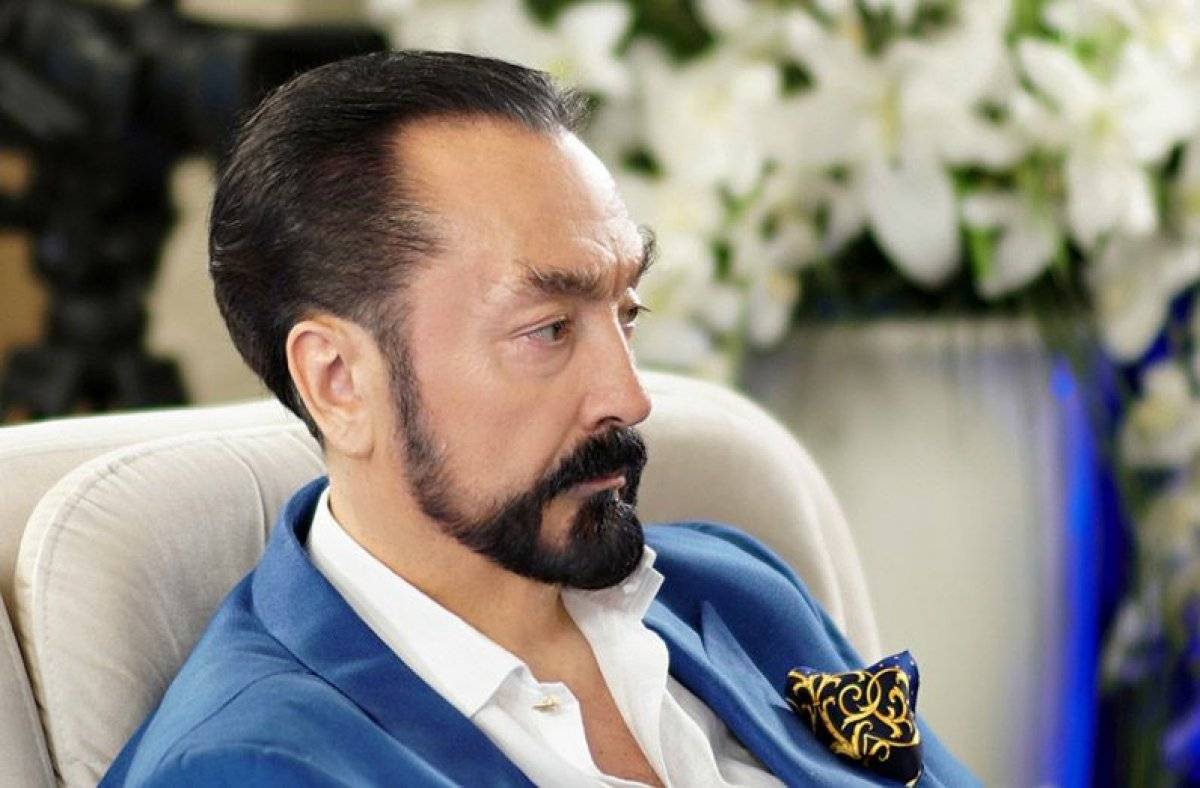 Adnan Oktar kaç yıl ceza aldı? Adnan Oktar hangi suçlardan hapis yatacak?