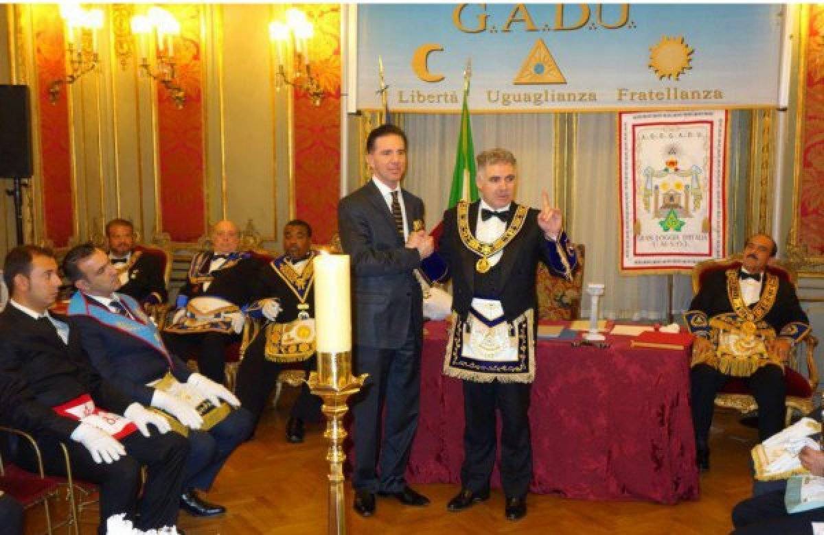 Adnan Oktar davasında, Oktar Babuna 186 yıl hapis cezası aldı