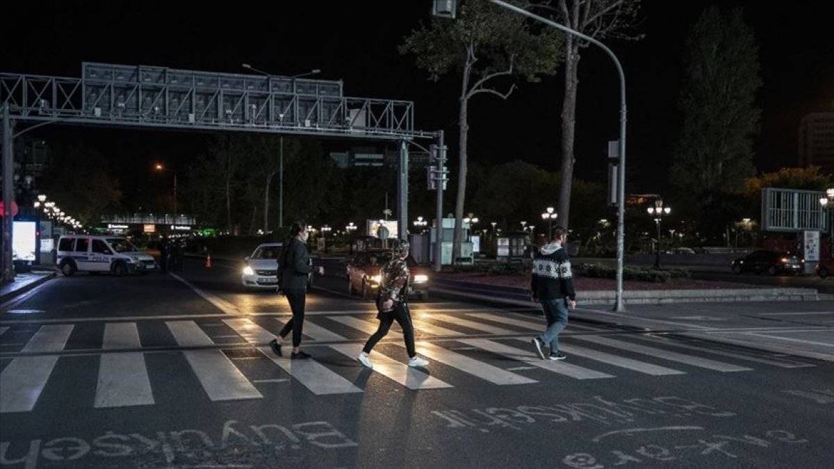 Kısıtlamalara uymayan 35 bin 544 kişi hakkında işlem yapıldı