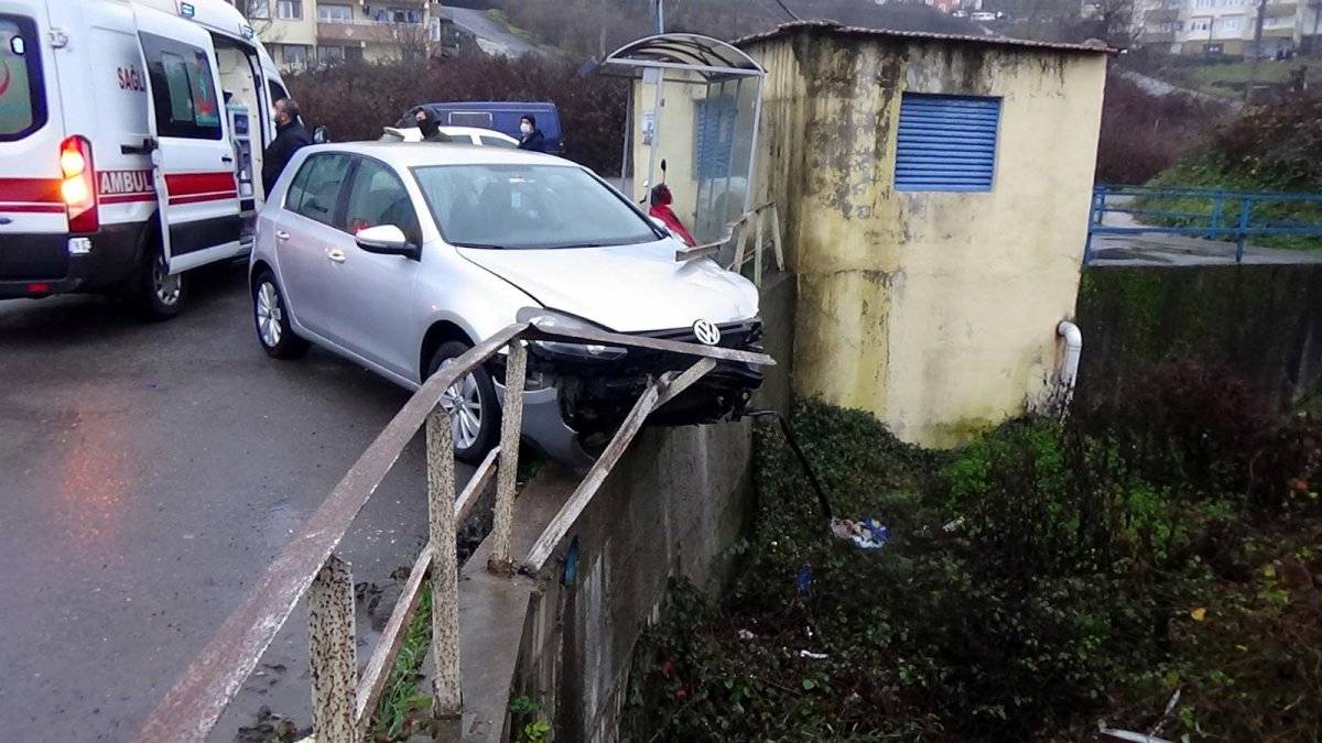 Zonguldak'ta kaza yapan alkollü sürücüyü kaçırdı