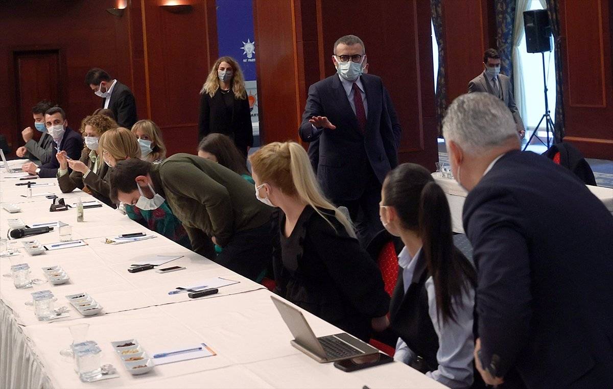 Mahir Ünal: Erken seçim söz konusu değil