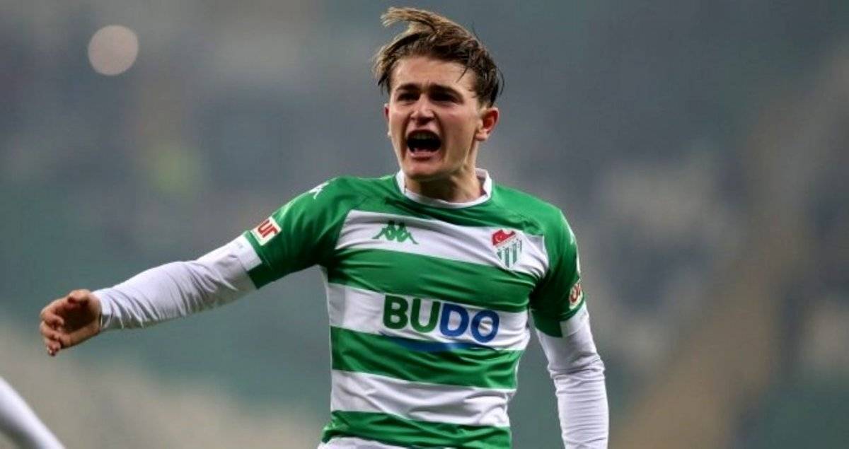 Chelsea ve Arsenal Ali Akman'ı istiyor