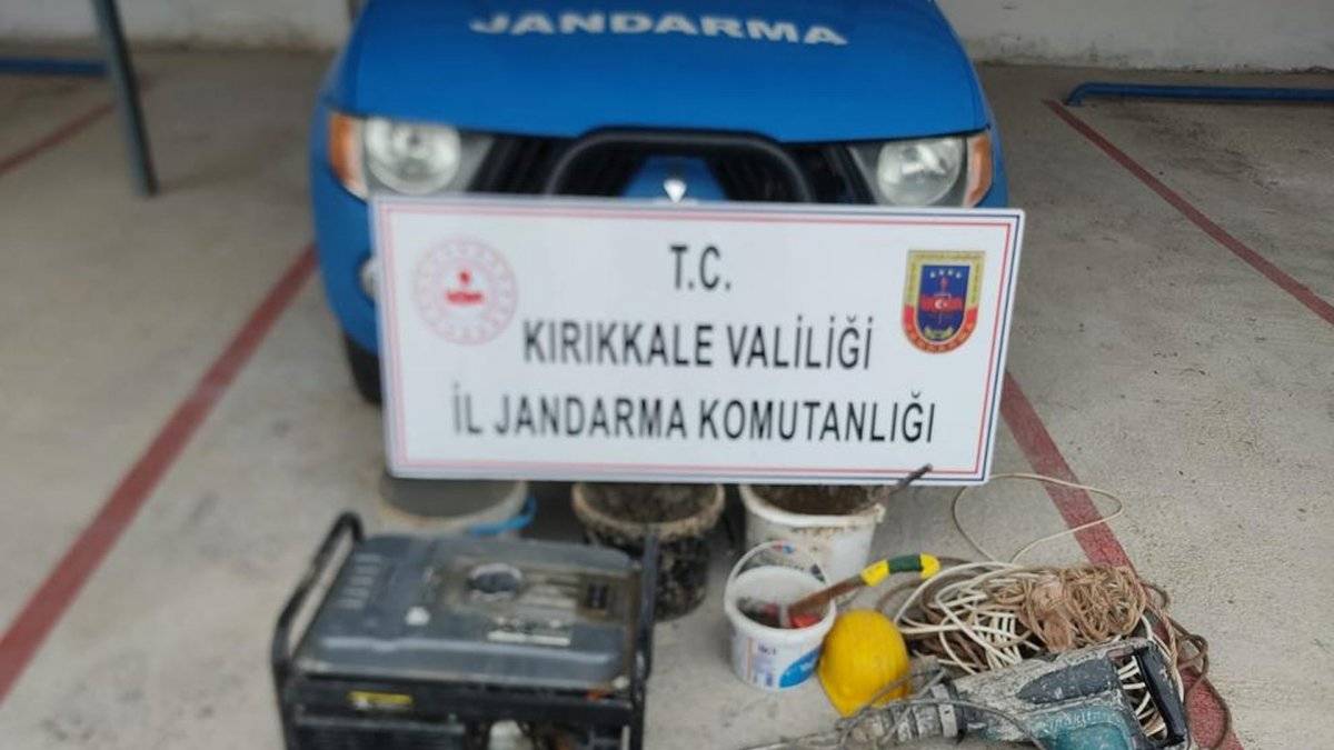 Kırıkkale'de define kazısı yapan 9 kişiye suçüstü