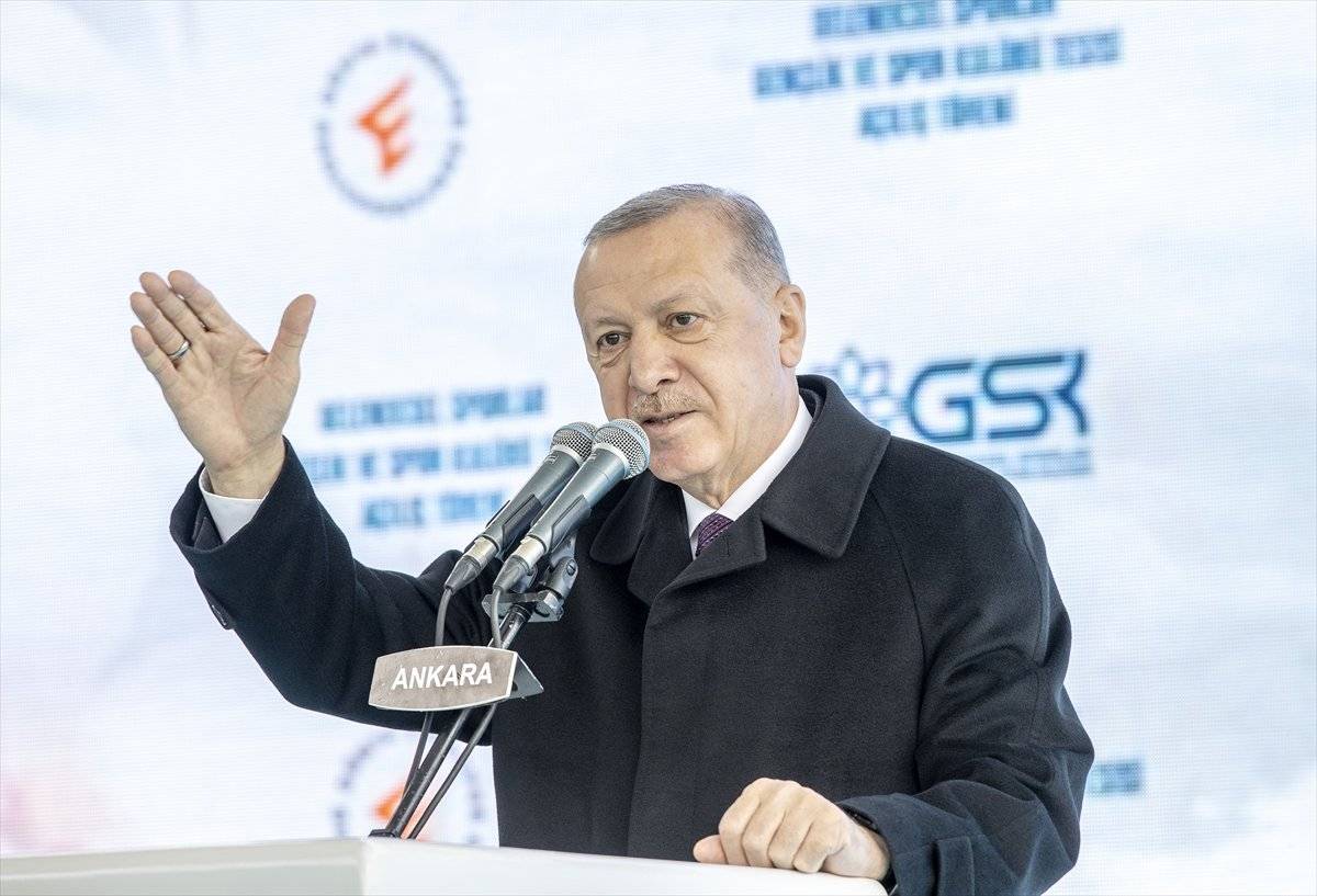 Cumhurbaşkanı Erdoğan, Geleneksel Sporlar Tesisi açılışına katıldı