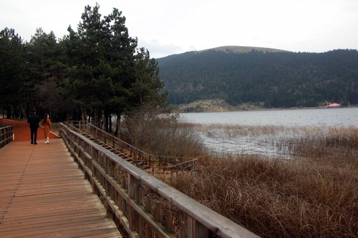 Abant ve Gölcük kar yağışına hasret kaldı