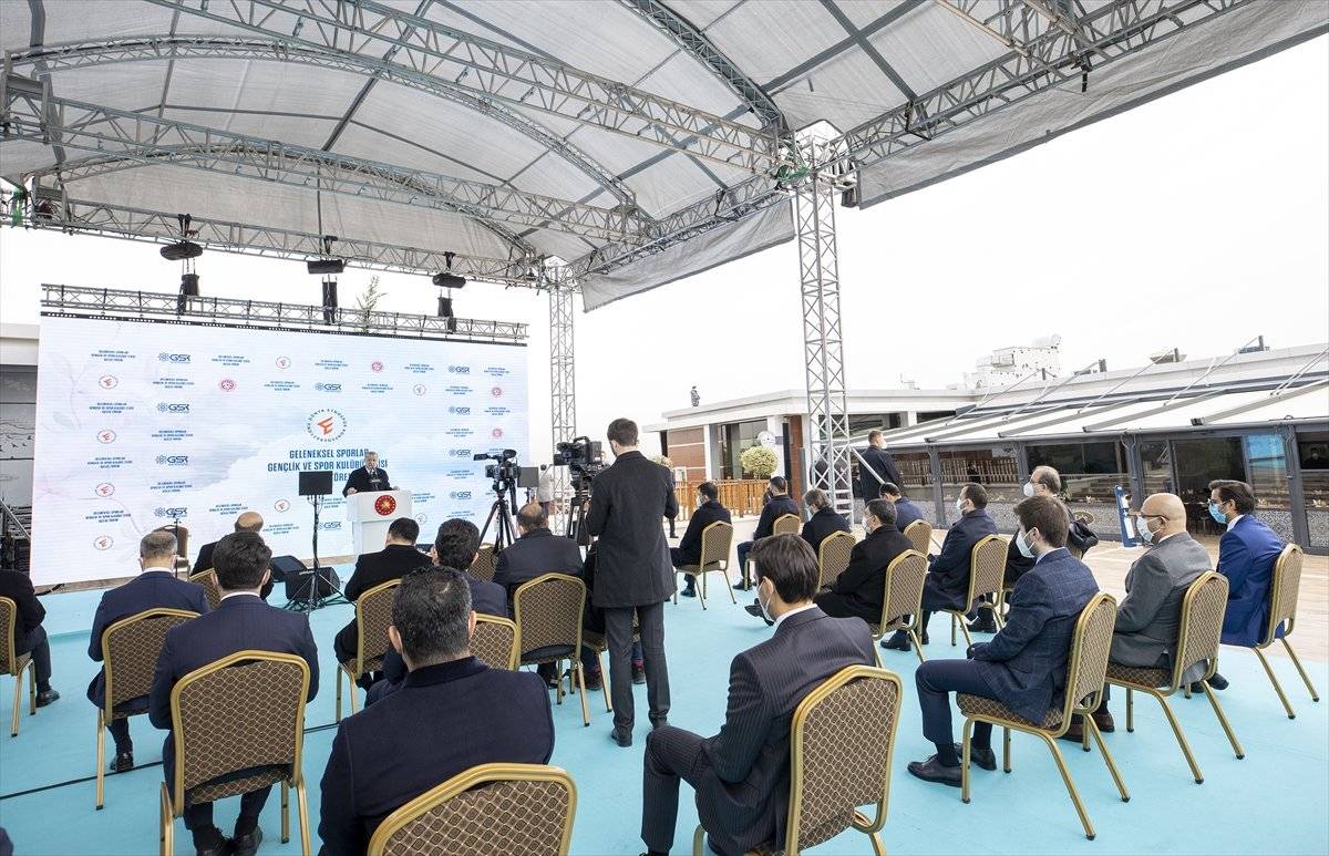 Cumhurbaşkanı Erdoğan, Geleneksel Sporlar Tesisi açılışına katıldı