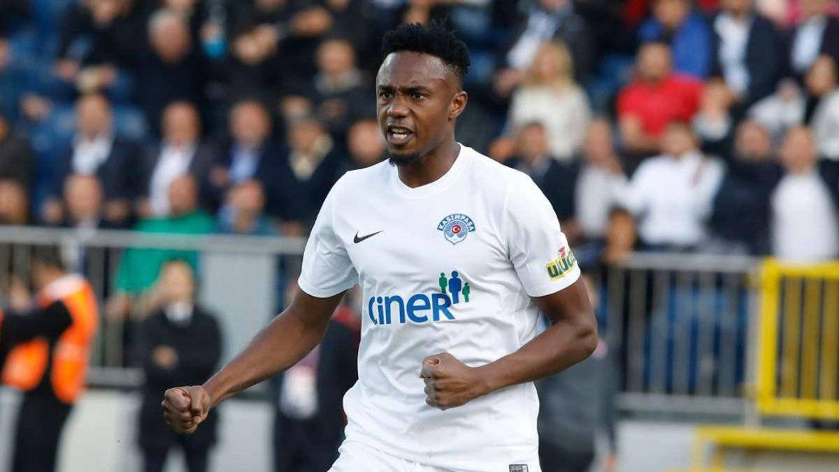 Kasımpaşa Koita için Beşiktaş'tan 1 milyon euro istedi