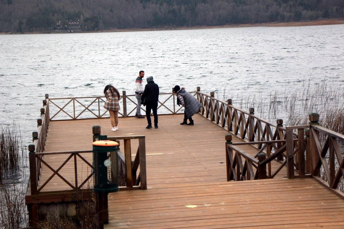 Abant ve Gölcük kar yağışına hasret kaldı