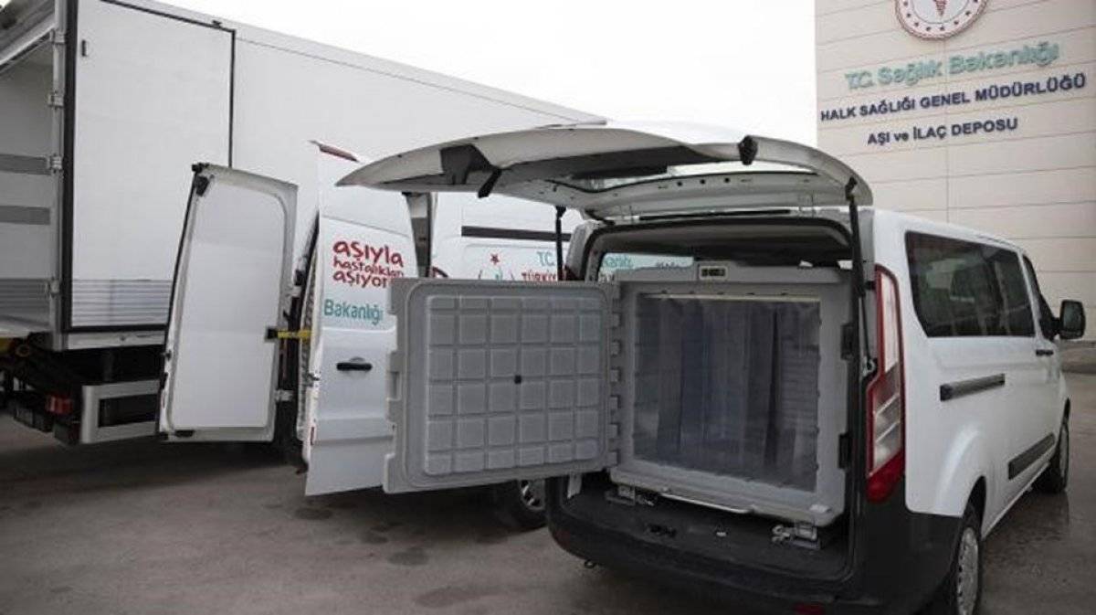 Türkiye'de korona aşısı randevuları başladı