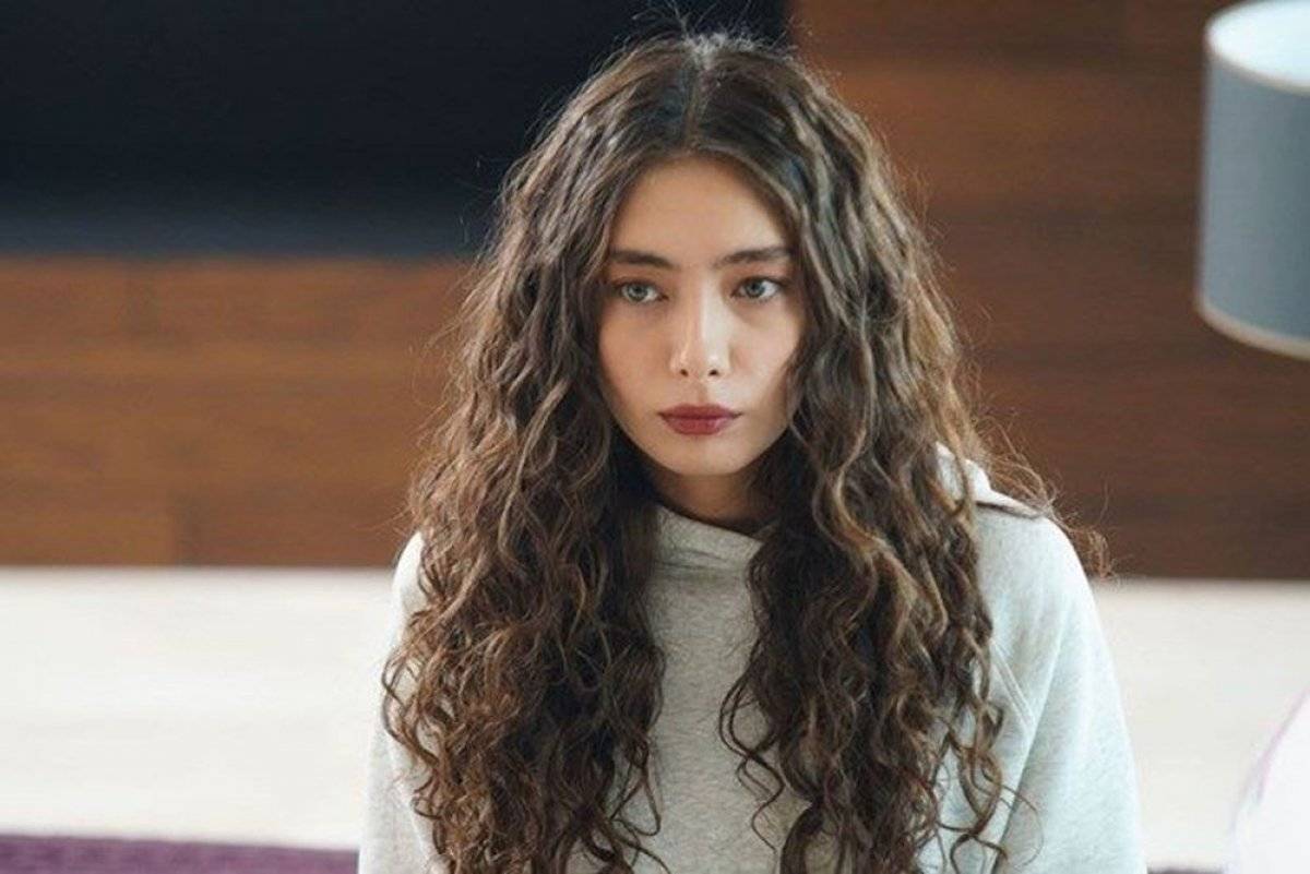 Neslihan Atagül rahatsızlandı