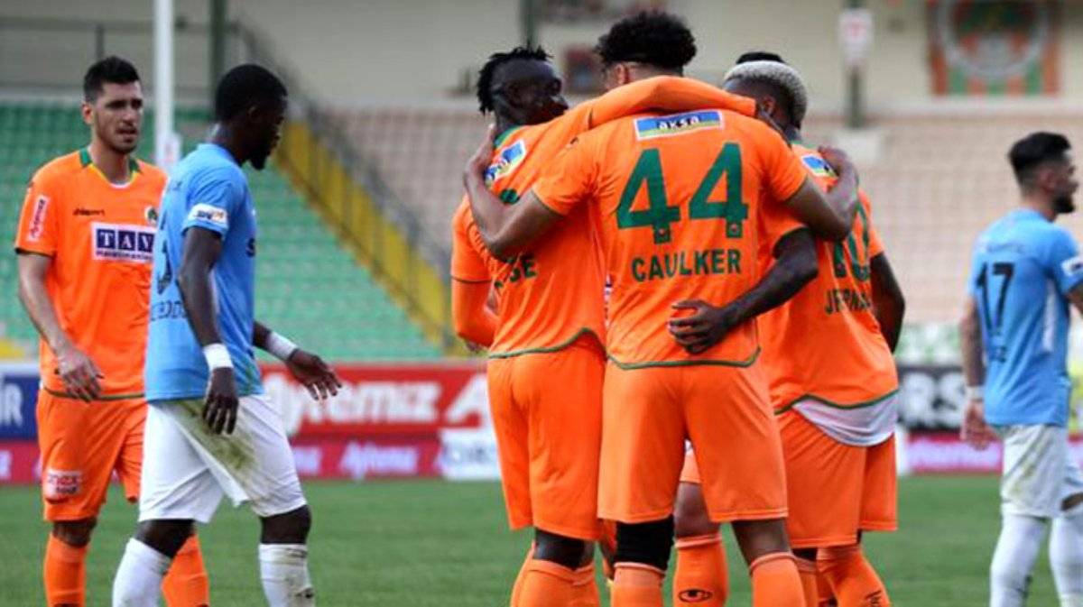 Beşiktaş, Caulker için Alanyaspor'a 4 futbolcu teklif etti