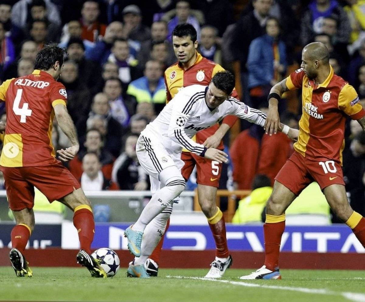 Mesut Özil'den Galatasaray'a gönderme