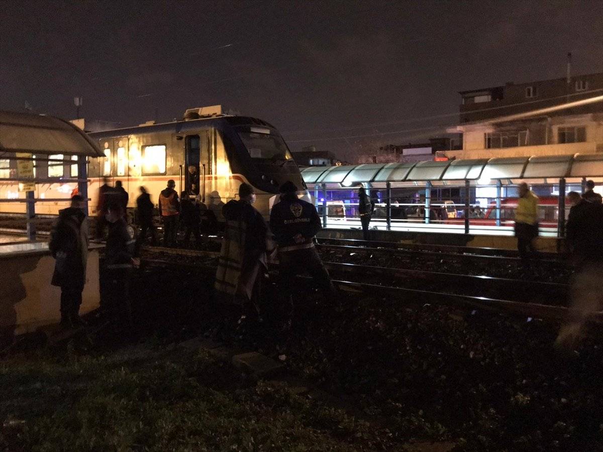 İzmir'de İZBAN'ın çarptığı kişi hayatını kaybetti