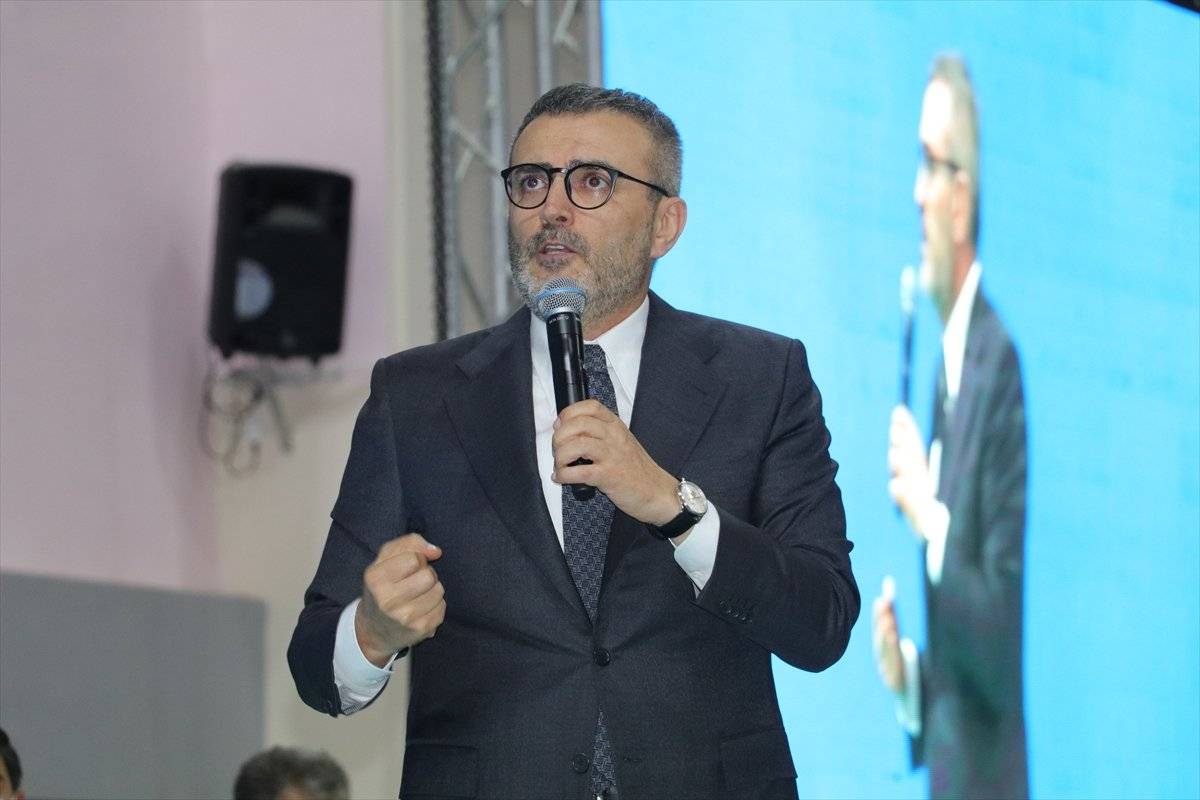 Mahir Ünal'dan muhalefete tepki: Siyasi değil hukukidir